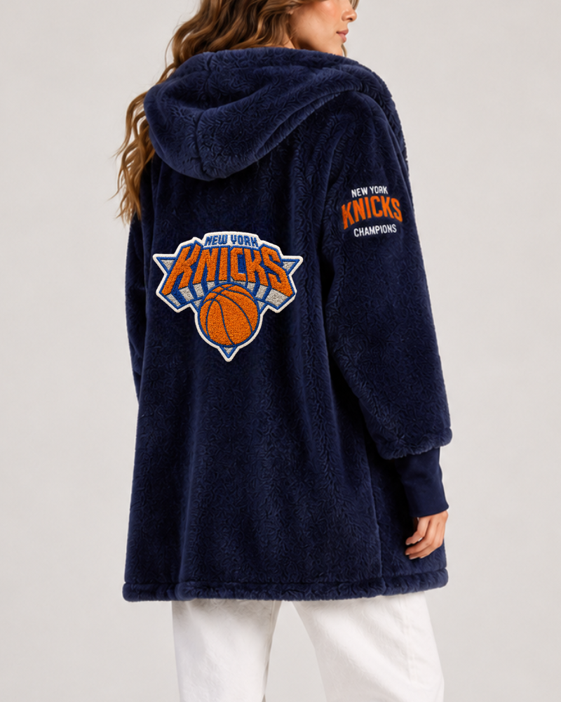 Navy blue lounger with New York Knicks logo on a plain background