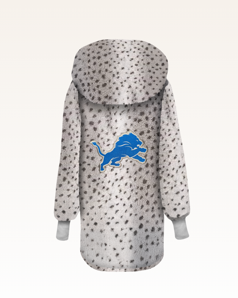 Gray snow leopard lounger with detroit lions logo
