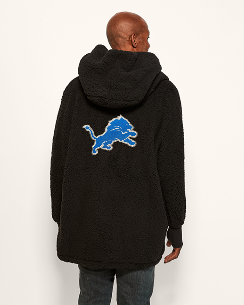 person wearing black lounger with detroit lions logo