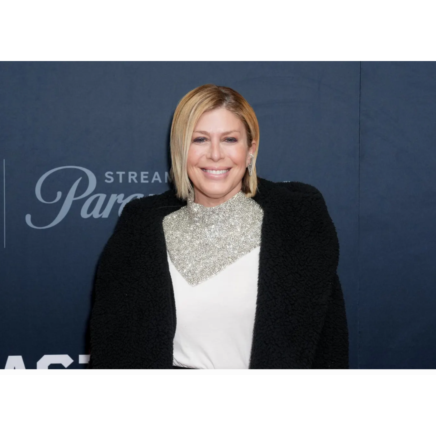 jill martin posing at paramount event