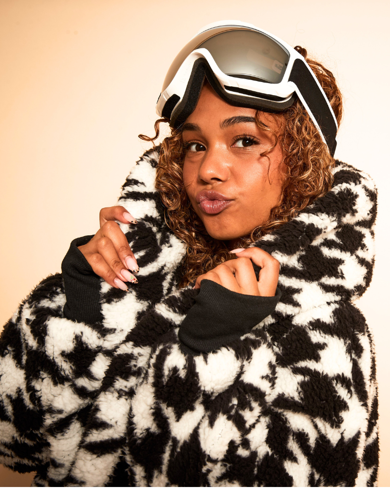 Bedazzled Après Ski Cropped Lounger